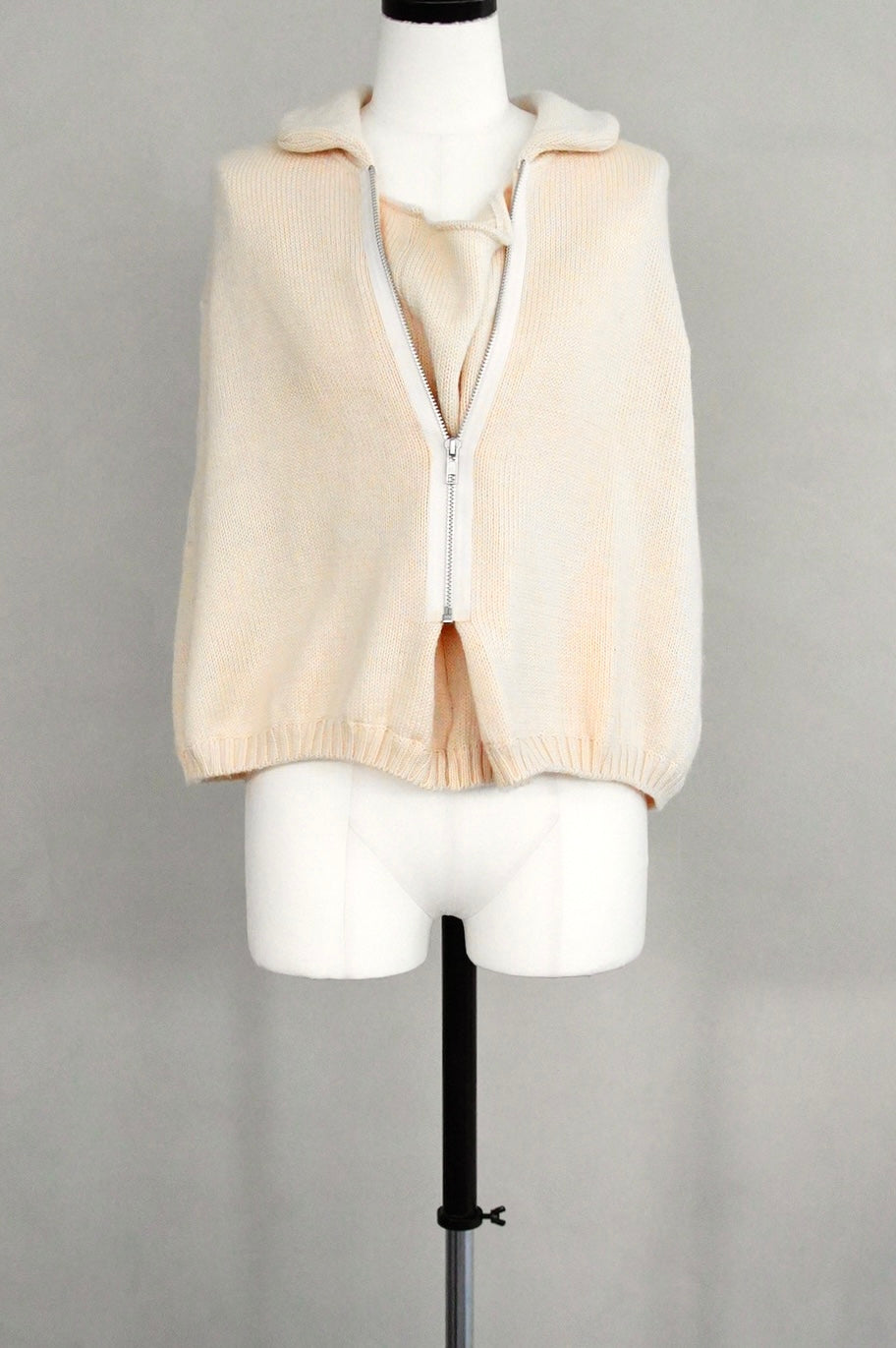 AD2000 Comme des Garçons, zip up knit poncho