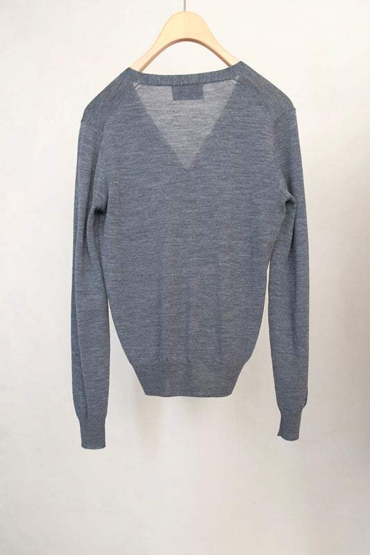 2000s Prada, cardigan in gray