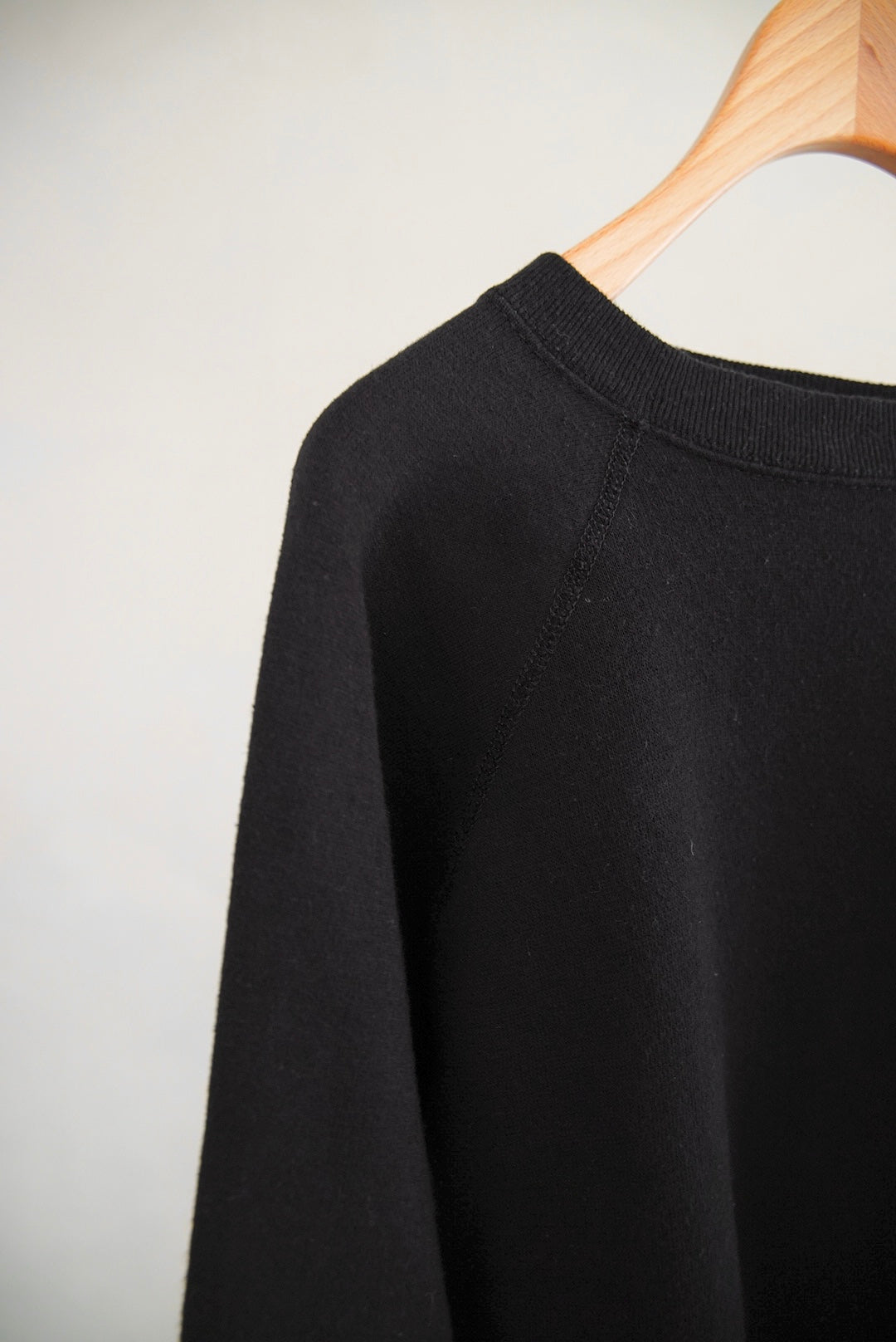 1980s Sweat in black