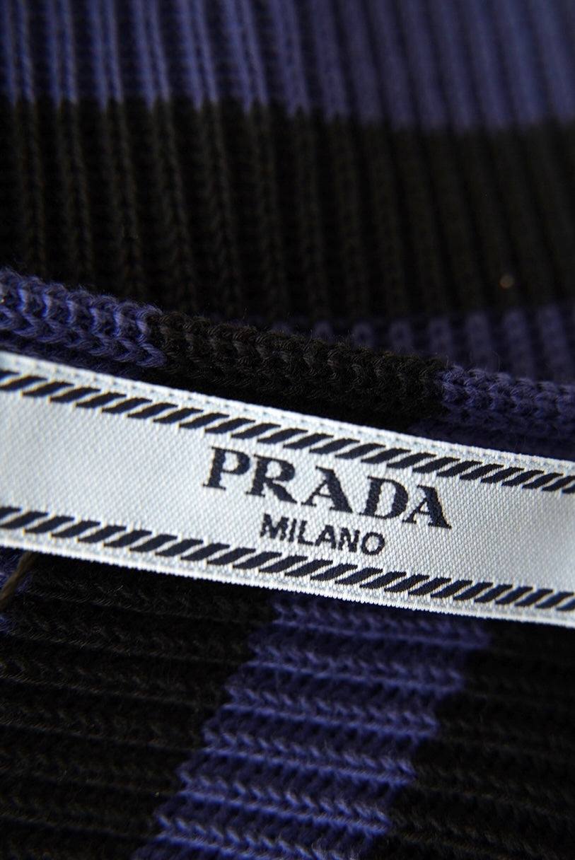 2000s Prada, short border bolero top