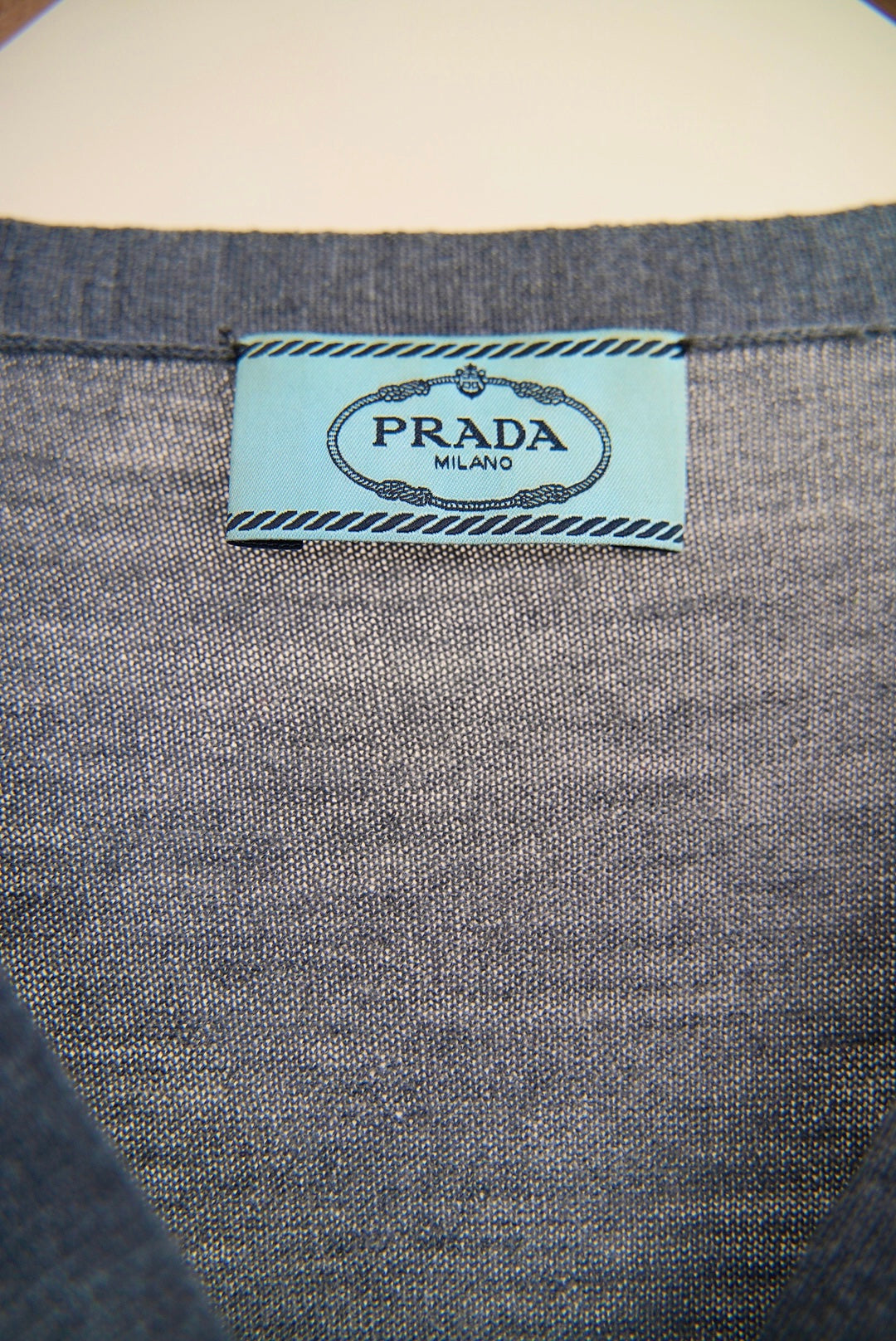 2000s Prada, cardigan in gray