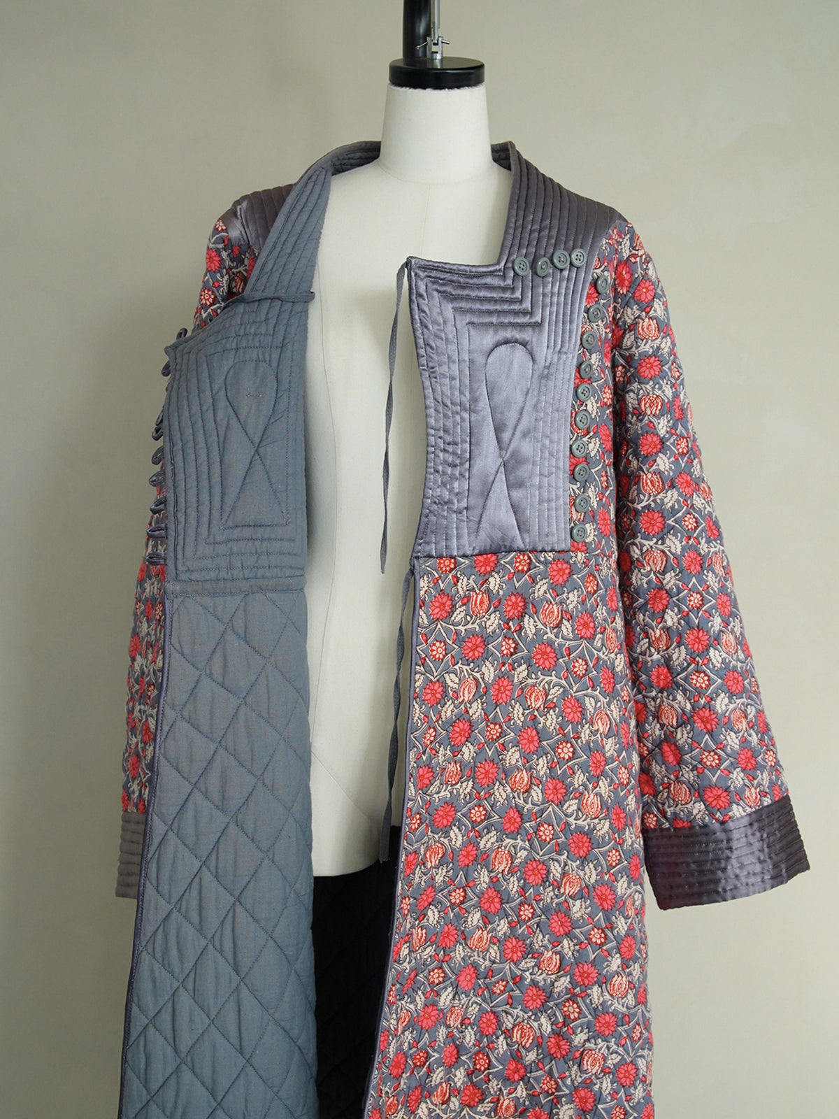 1970s London Vintage, quilting cotton gown