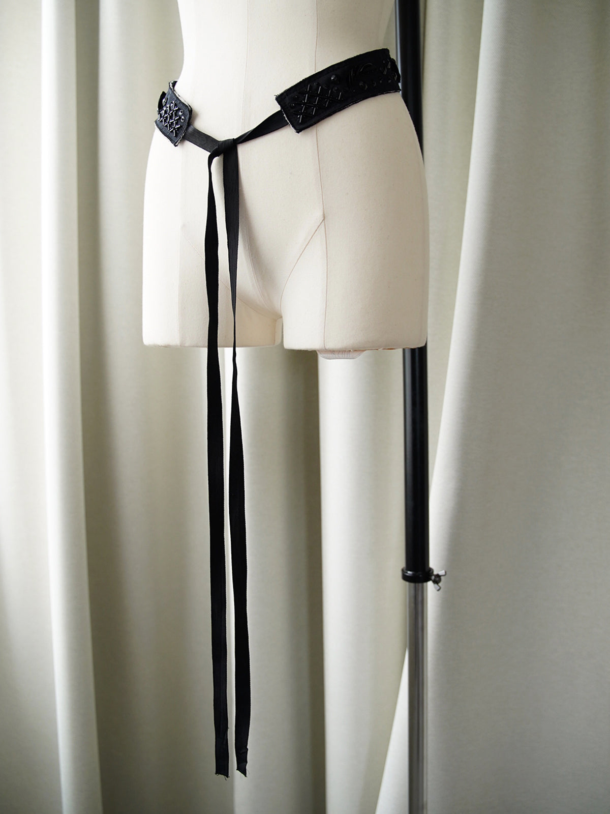 2000s Prada, bijou belt