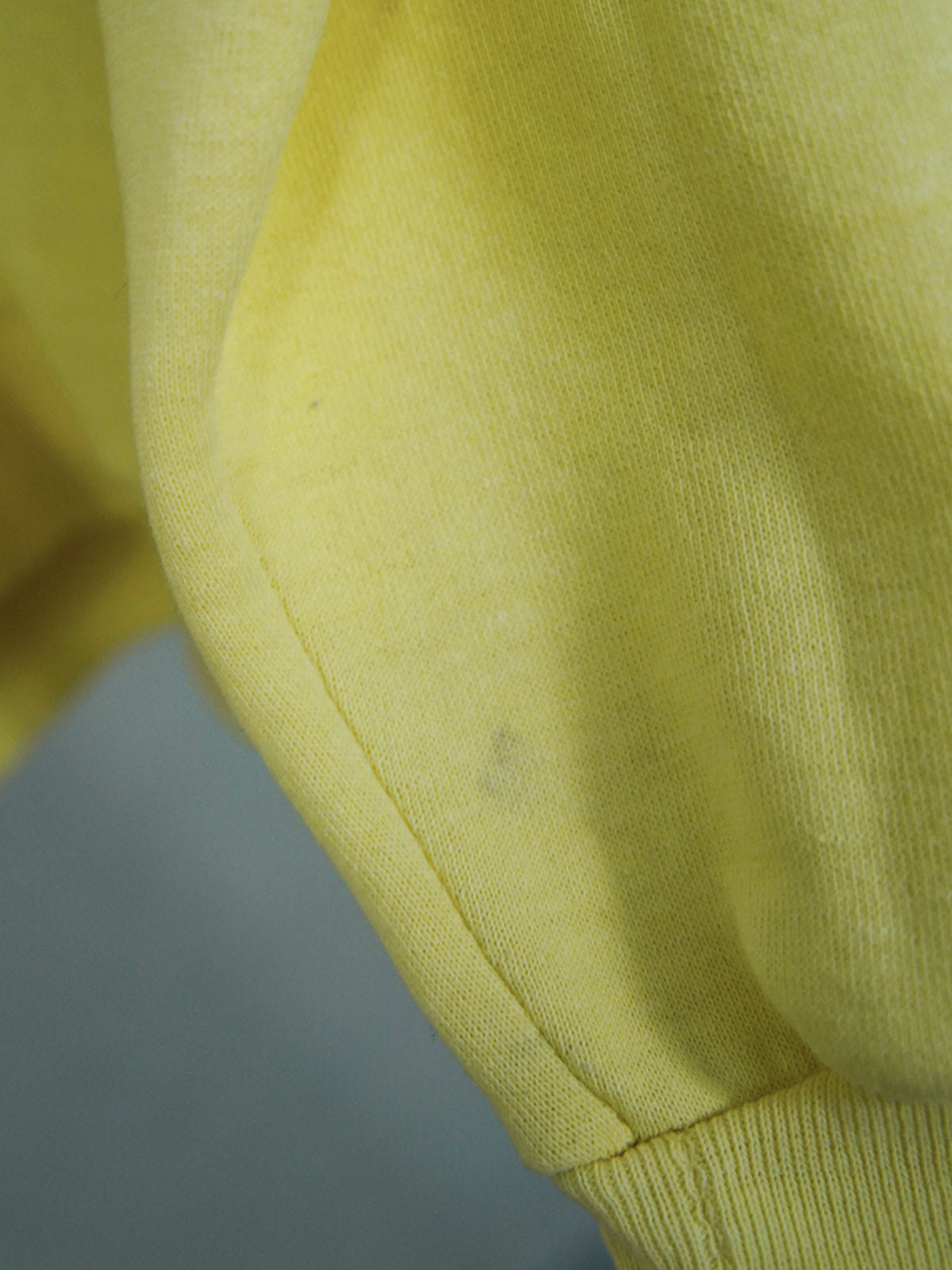 1980s Sweat in lemon yellow