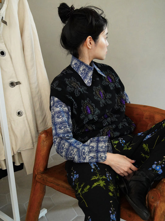 1970s Vintage, rabbit collar printed shirt