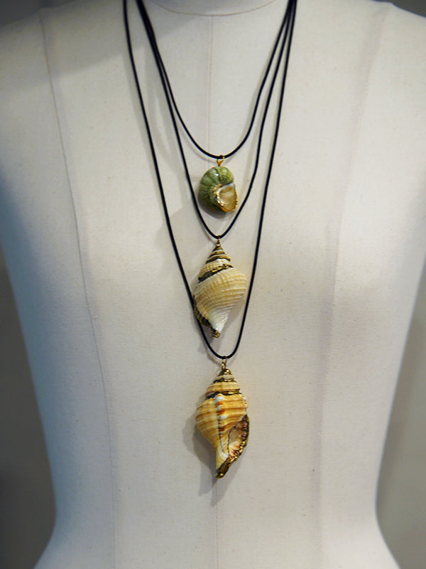 1970-80s Shell top necklace