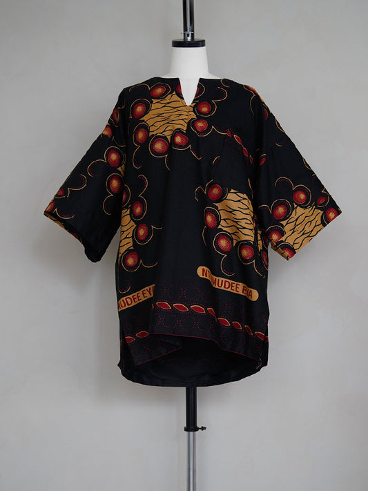 1980s African Vintage, batik printed over pullover top