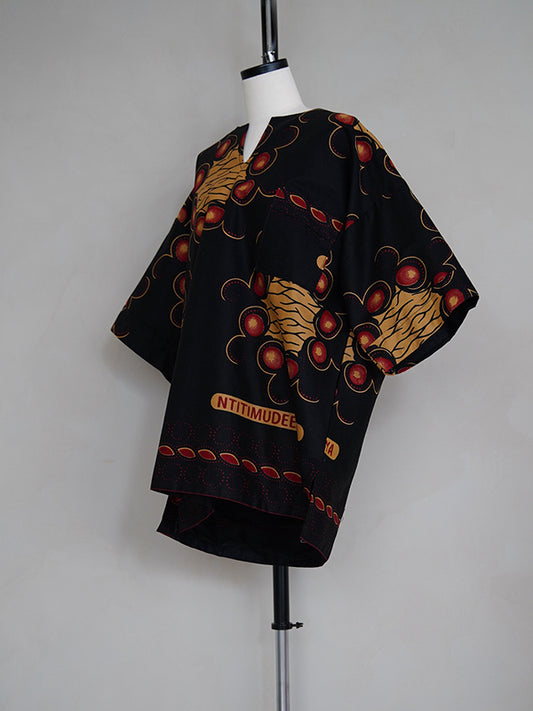 1980s African Vintage, batik printed over pullover top